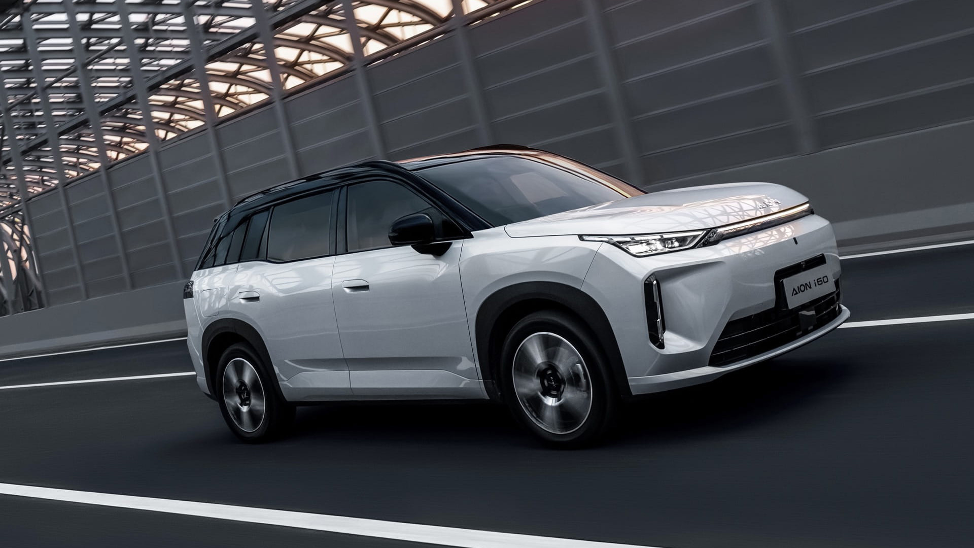 Гибридный автомобиль GAC Aion i60 PHEV